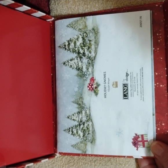 POP UP (8) HOLIDAY GNOMES CHRISTMAS CARDS by SUSAN WINGET - Picture 5 of 9